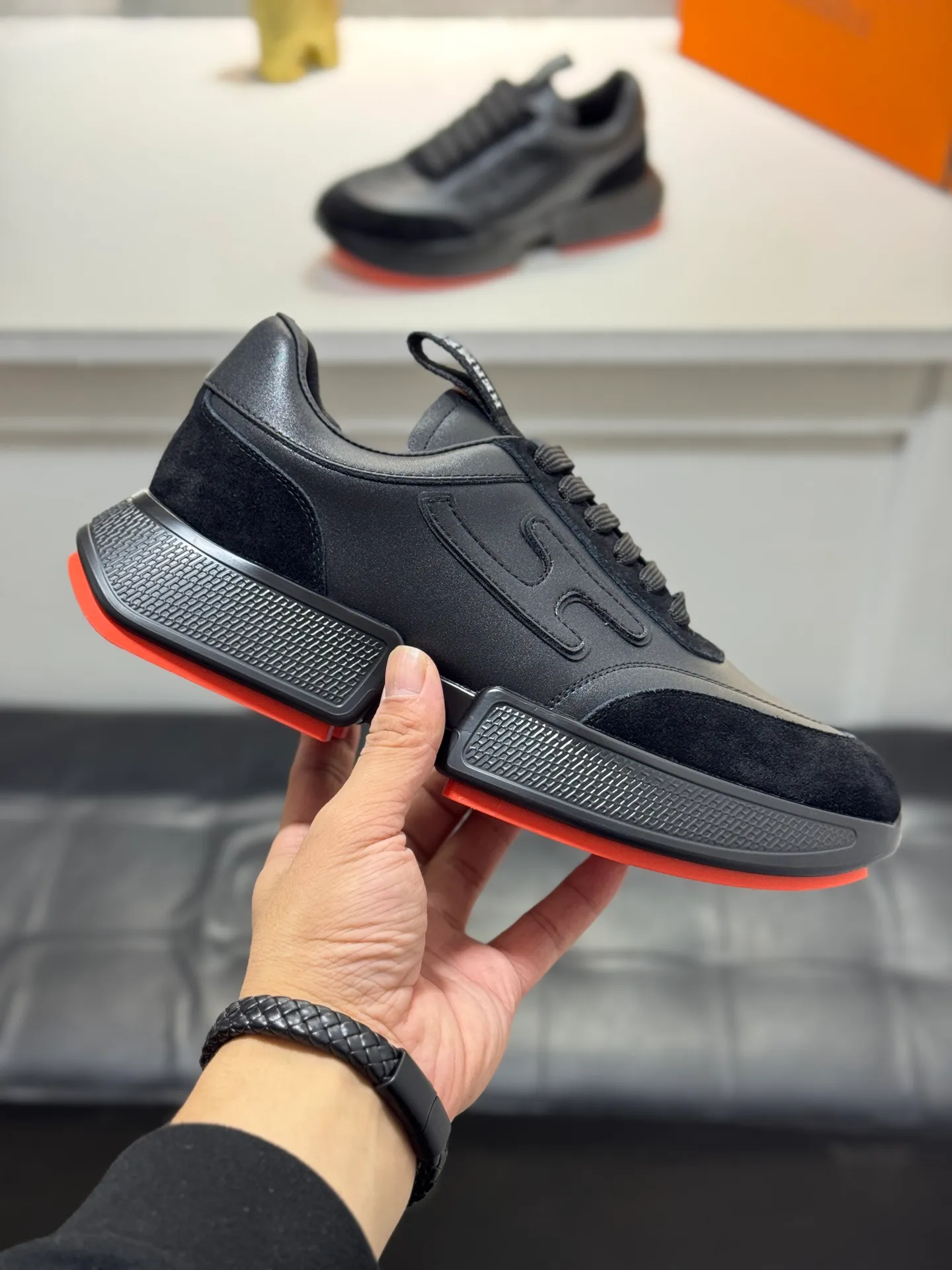 Men's shoes 💰480【New style】🪷🪷Top quality goods🇮🇹🇮🇹New style "Hermès" Hermès top purchasing agent🔍🔍New products from men's counter The upper is made of cowhide leather ~ Sole: The original factory's exclusive movable molded foam outsole, light ~ super comfortable, original factory follow-up goods, 🔍🔍 high quality, can be entered and exited the counter at will, multiple colors are available, welcome to compare Size: 38-44 (45. Customized